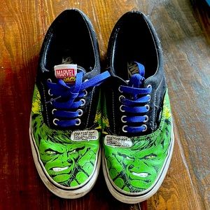 Size 9 Mens VANS Marvel shoes good condition treads in tact